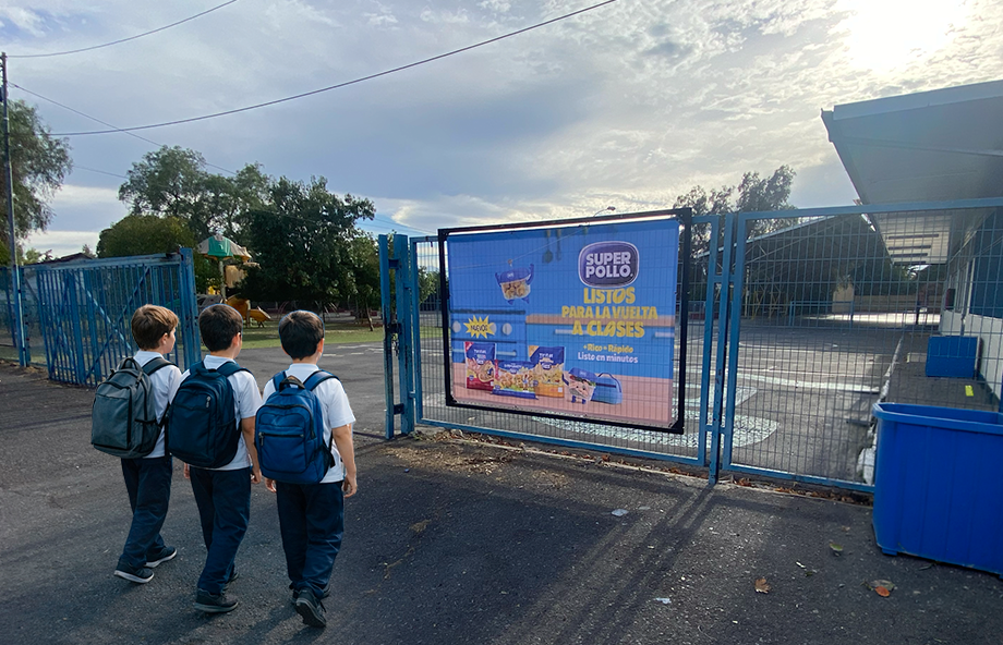 Super Pollo - Vuelta a clases